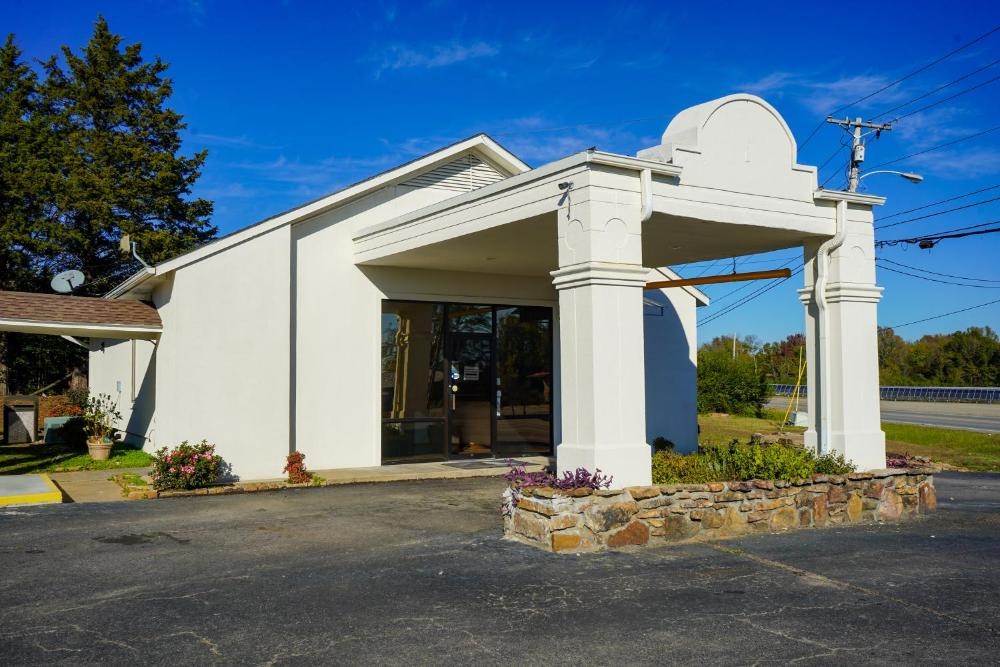 Sunset Inn Clarksville