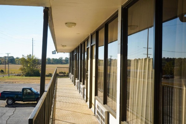 Sunset Inn Clarksville image 15